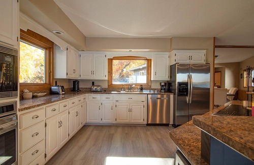 East Gull Lake Cabin | *NEW* Amazing Cabin on East Gull Lake