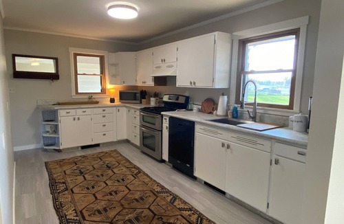 Crosby House | NEW! Crosby Oaks-Prime Location
