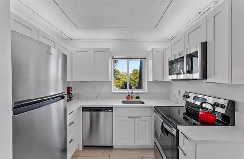 Sea Palms Condo | New listing - Beautiful 1BR 1.5BA apartment close to the beach