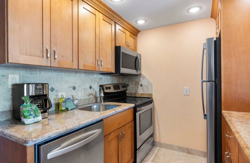 Historic Lahaina Front Street Apartment | New Listing Lahaina Shores 533 Oceanfront Retreat