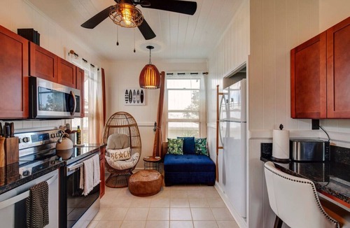 Hilo House | NEW - Paddler`s Inn 3BR Hilo