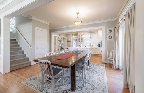 Seabrook House | *NEW* Seabrook's Oceans Five: Dog Friendly!