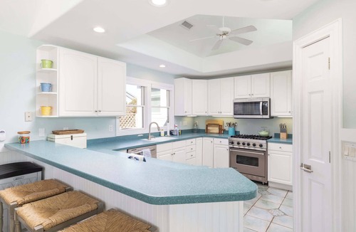 Duck House | Newly Renovated! Semi Oceanfront w/Pool & Hot Tub