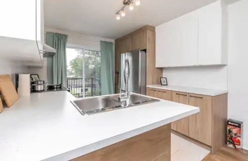 Longueuil House | Nice Cozy & Unique Place Free Parking