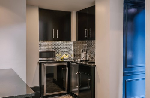 Back Bay West Apartment | No. 284 powered by Sonder | Queen Room+