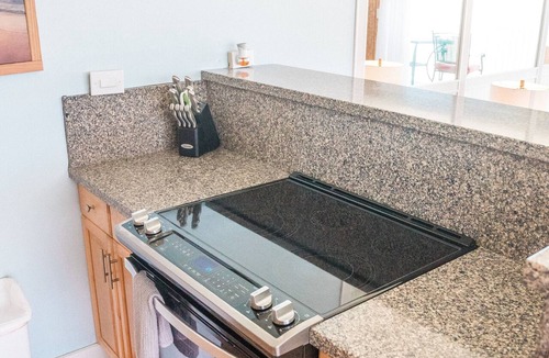 Punaluu Condo | North Shore end unit with wrap around lanai on Secluded Beach