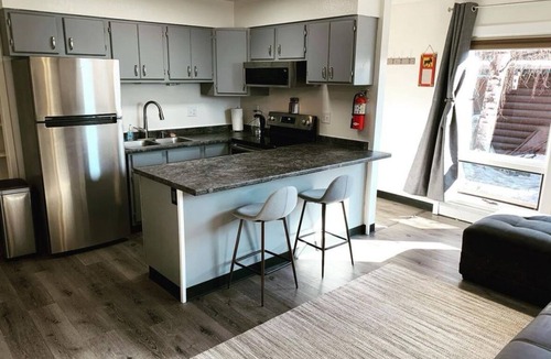 Fairview Apartment | Northern Nights your Modern Home Away From Home