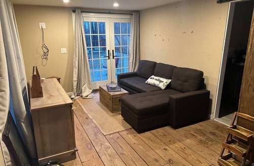 Jamesport Cottage | Northfork Ranch Style Cottage walking distance to beach & Wineries