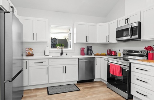 North End House | Now with AC! Great N Tacoma Location: Spacious Yard-Game Room- King Bed-Firepit