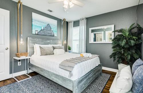 San Luis House | Oasis Beachfront Volleyball Court Sleeps 12