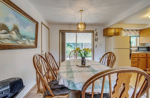 Ocean City House | Ocean City Home w/Fenced Yard: 1 Mi to Beach!