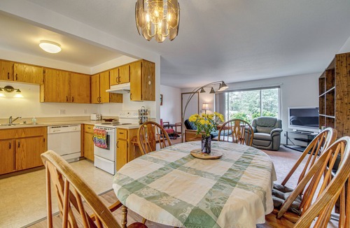 Ocean City House | Ocean City Home w/Fenced Yard: 1 Mi to Beach!