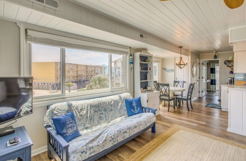 North Carolina Coast Apartment | Ocean-view Balcony: Carolina Beach Condo!