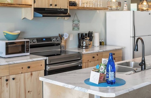 Campbell River House | Oceanfront Central Seawalk Location | Patio, BBQ