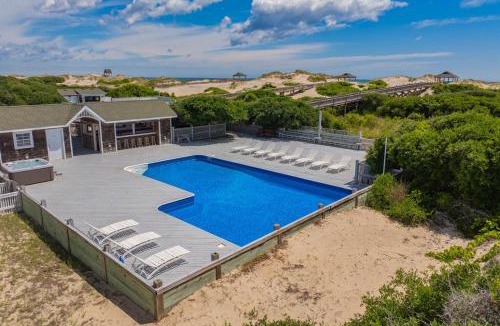 Corolla House | Oceanfront Estate 18BR No Resort Fee Sleeps 40