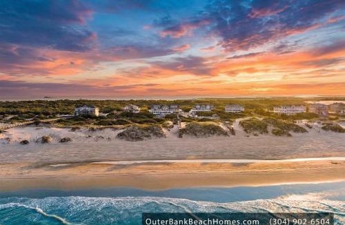 Corolla House | Oceanfront Estate 18BR No Resort Fee Sleeps 40