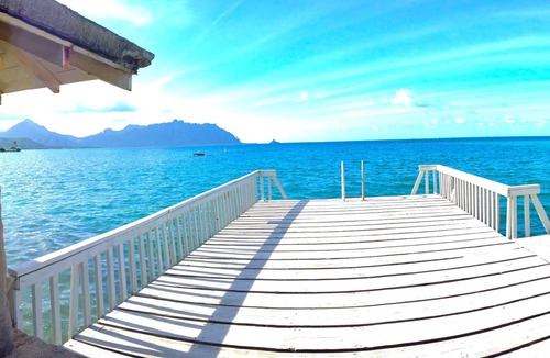 Kahalu u House | Oceanfront Paradise Retreat