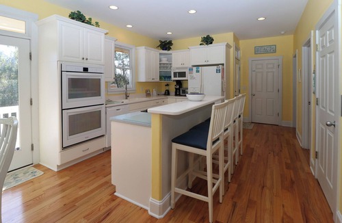 Emerald Isle House | Oceanside,private pool,golf cart,elevator,easy beach access,in Spinnaker's Reach