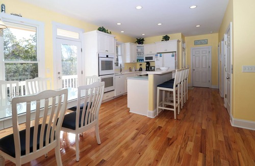 Emerald Isle House | Oceanside,private pool,golf cart,elevator,easy beach access,in Spinnaker's Reach