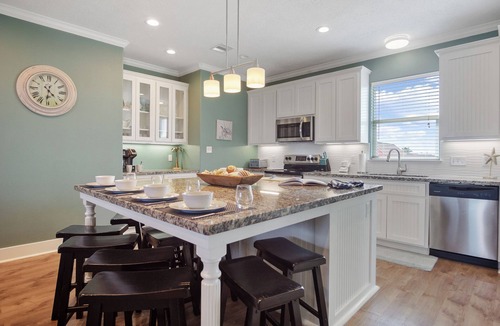 Crystal Beach House | Oceanviews | Small Dogs OK | Luxe | Extra Kitchenette