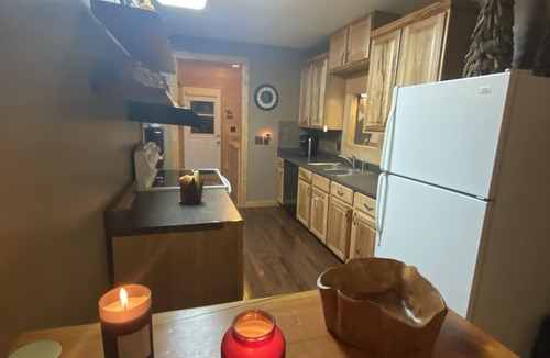 Meeteetse Cabin | Old West Charm: A Place Where One Can Breath and Feel Free!