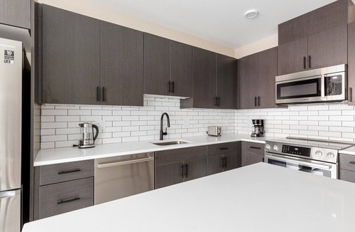 East Cambridge Apartment | Open Kendall Square Studio w/Gym, W/D & Rooftop, by Blueground
