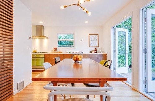 Stevens House | Open Layout w/Patio! Cozy 2BR by the UW Arboretum