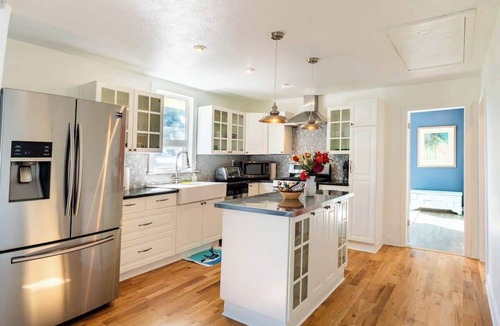 Richmond Beach Apartment | Orca Haven ~ 2BR w/Scenic Views in Richmond Beach