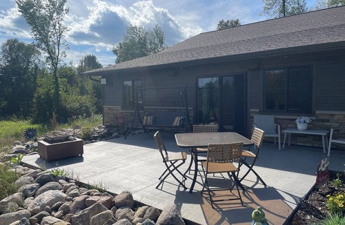 Puposky Cabin | "Outdoors Oasis" Cozy cabin north of Bemidji.
