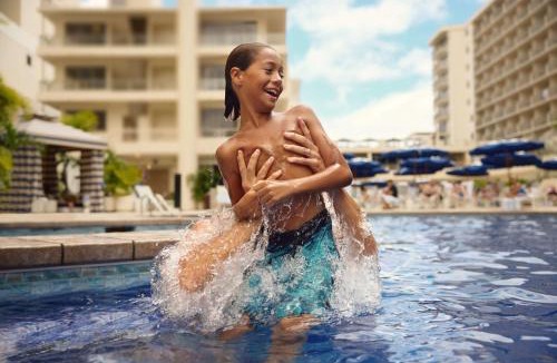Waikiki Resort | OUTRIGGER Reef Waikiki Beach Resort