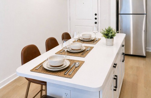 Sherman Apartment | Paceful Queen 1BR · Remote Work · Fast WiFi · Pool