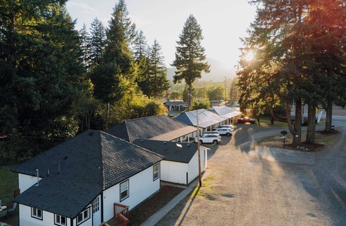 Packwood Apartment | Packwood | Skyline Suite at The Peak Motel
