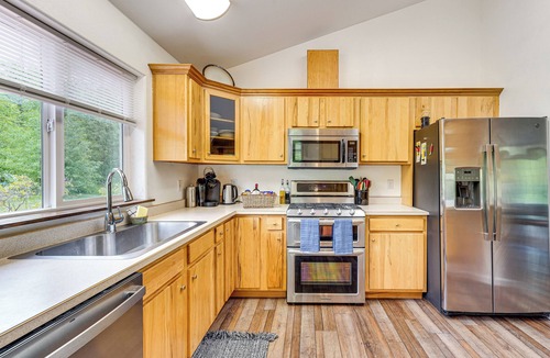 Butte House | Palmer Escape w/Mtn Views: Fishing & Hiking!