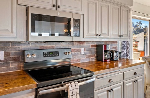 Paso Robles House | Panoramic Views + Game Room | Secluded Hillside | Highland Park Panorama