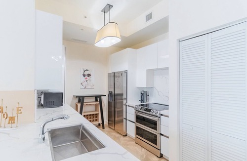 Lantana Condo | Paradise Deluxe 2bd