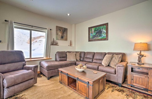 Pateros House | Pateros Home w/Deck, 7 Mi to Alta Lake Park!