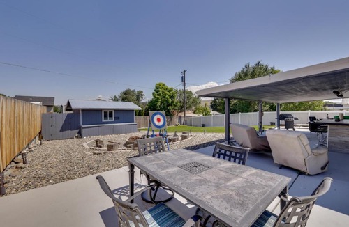 Clarkston House | Patio Bar & Fenced Yard! Snake River Retreat