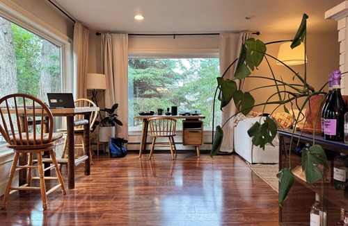 South Addition House | Peaceful 7BR Gathering House in Anchorage - Sauna - Perfect for group getaways