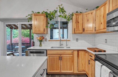 Longmont House | Peaceful Longmont Retreat Near Parks, Hospitals & Lake Macintosh