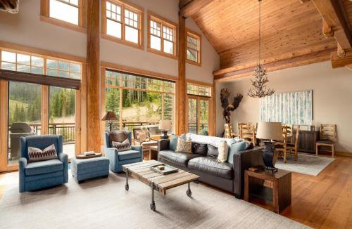Saddle Ridge Cabin | Penthouse 3