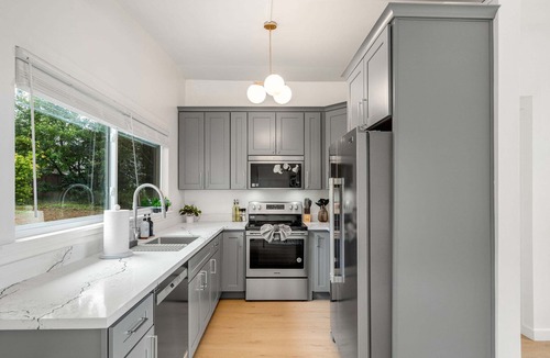 Eastgate House | Perch - 3BR Bellevue Comfort: Parking + Pet Friendly