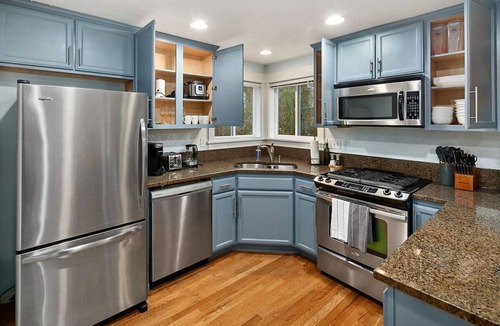 East Queen Anne House | Perch - Aurora Abode: Walk to Space Needle | Pet & Family | Parking