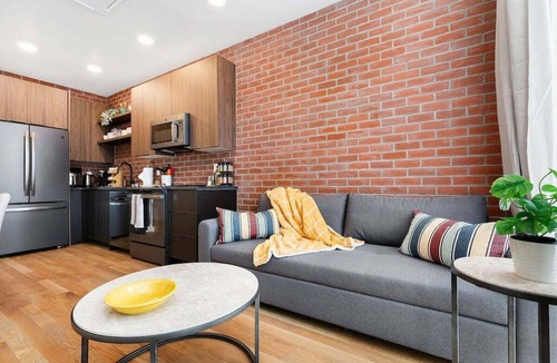 Minor House | Perch - Marion Manor 16: Modern Townhome 10 mins from Seattle U & Swedish