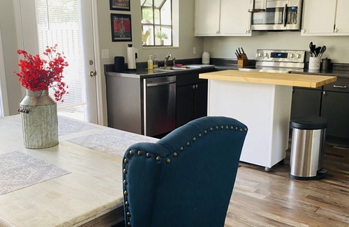 Wilmington House | Perfect Wilmington Getaway 5 Min to Beach, Downtown & UNCW