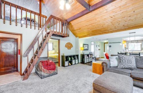 Ocean Park House | Pet-Friendly Ocean Park Rental w/Outdoor Fire Pit