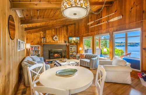 Agate House | Phenomenal Sunsets Wild Orca & Private Beach