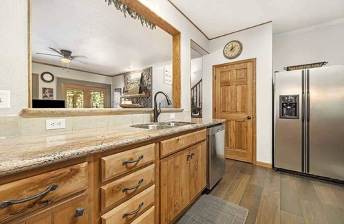 Estes Park House | Pinehenge on the Big Thompson River near RMNP!