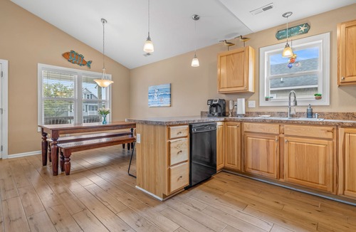 Kill Devil Hills House | Plan your OBX trip - prime Kill Devil Hills location!