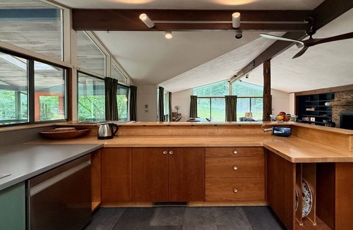Sheffield House | Pool Open Through Columbus Day - Sleeps 10!