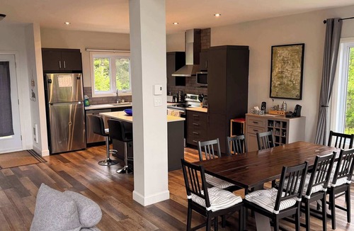 Labelle Ski Chalet | Pool Table, Private Beach | Breakfast Included